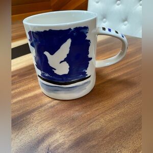 4 New Anthropologie Hotel Magique Peace Dove Mugs